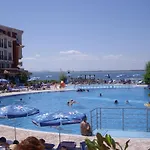 Apartmán Deluxe Marina Cape 4 Stars 33 5 *