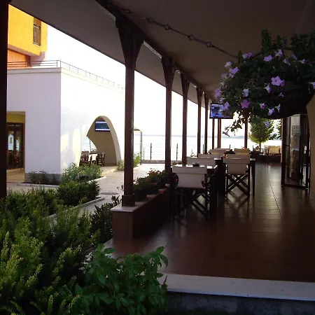 Deluxe Marina Cape 4 Stars 33 5 *