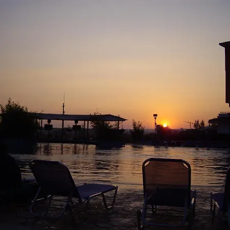 Appartamento Deluxe Marina Cape 4 Stars 33 5 Aheloy