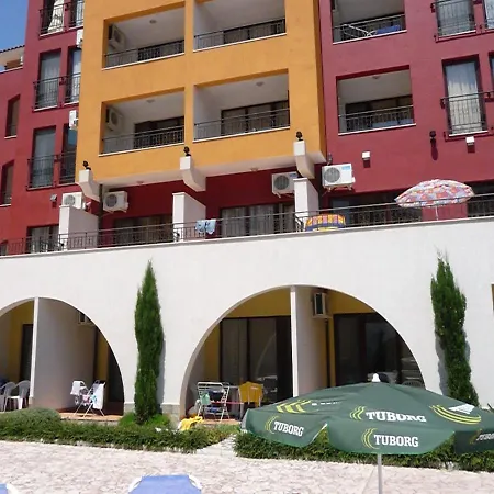 Deluxe Marina Cape 4 Stars 33 5 Aheloy