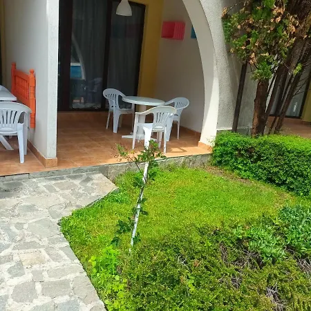 Deluxe Marina Cape 4 Stars 33 5