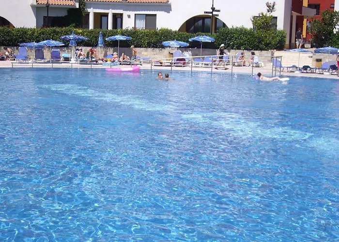 Deluxe Marina Cape 4 Stars 33 5 Апартамент Ахелой