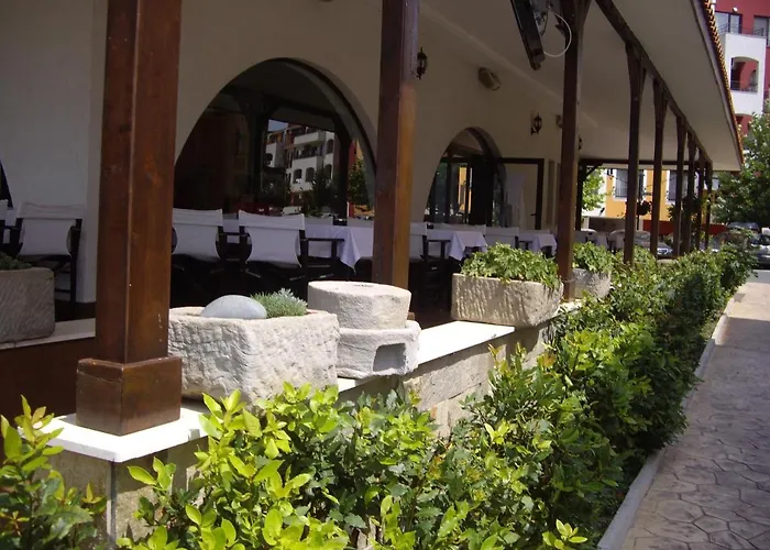 Deluxe Marina Cape 4 Stars 33 5 *